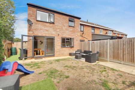 3 bedroom Semi-detached house for sale in Elmgrove Estate, Hardwicke, Gloucester, GL2