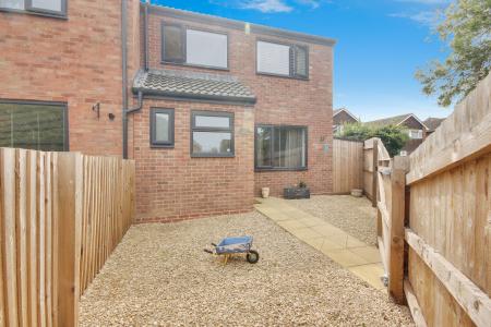 3 bedroom Semi-detached house for sale in Elmgrove Estate, Hardwicke, Gloucester, GL2