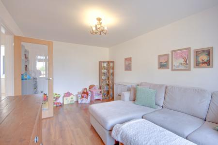 3 bedroom Semi-detached house for sale in Elmgrove Estate, Hardwicke, Gloucester, GL2