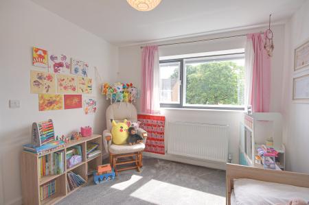 3 bedroom Semi-detached house for sale in Elmgrove Estate, Hardwicke, Gloucester, GL2