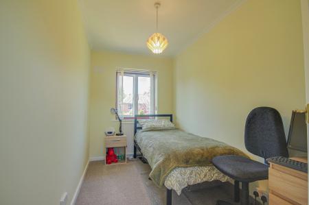 3 bedroom Detached house for sale in Estcourt Close, Longlevens, Gloucester, GL1