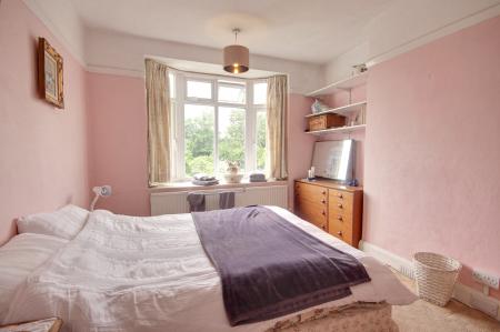 3 bedroom Semi-detached house for sale in Estcourt Road, Gloucester, GL1