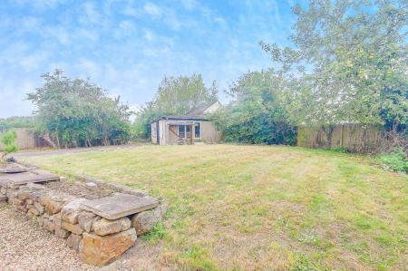 3 bedroom Cottage for sale in Gloucester Road, Hartpury, Gloucester, GL19