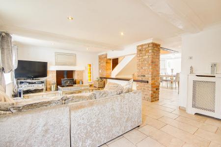 3 bedroom Cottage for sale in Gloucester Road, Hartpury, Gloucester, GL19