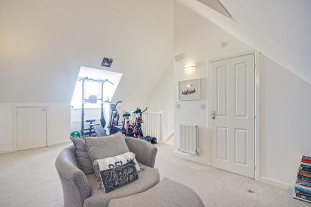 3 bedroom Semi-detached house for sale in Goose Bay Drive Kingsway, Quedgeley, Gloucester, GL2