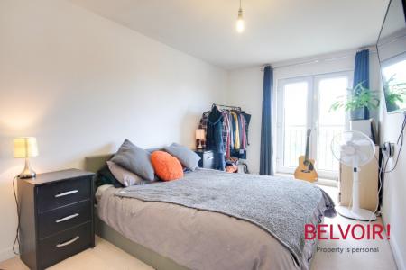 2 bedroom Flat for sale in Great Western Road, Gloucester, GL1