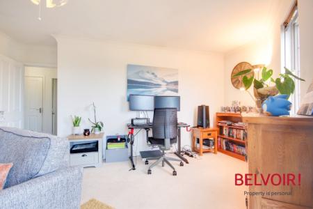 2 bedroom Flat for sale in Great Western Road, Gloucester, GL1