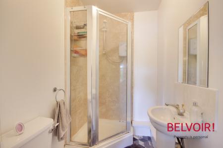 2 bedroom Flat for sale in Great Western Road, Gloucester, GL1