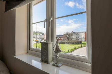 2 bedroom Property for sale in Guan Road, Brockworth, Gloucester, GL3