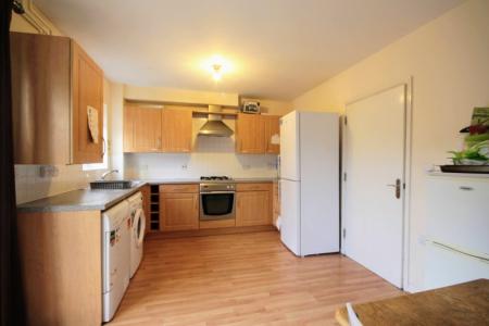 4 bedroom Town house for sale in Harescombe Drive, GRH (Gloucestershire Royal Hospital), Gloucester, GL1