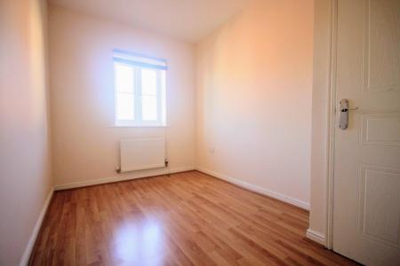 4 bedroom Town house for sale in Harescombe Drive, GRH (Gloucestershire Royal Hospital), Gloucester, GL1