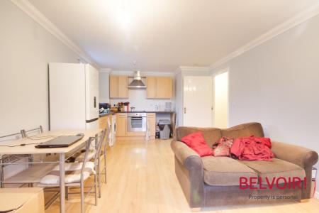 1 bedroom Flat for sale in Harescombe Drive, Wotton, Gloucester, GL1