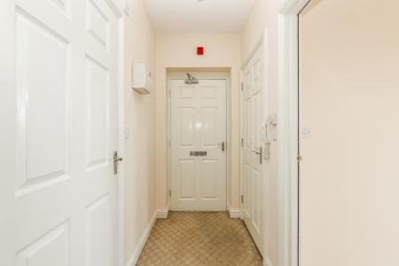 1 bedroom Flat for sale in High Street, Tredworth, Gloucester, GL1