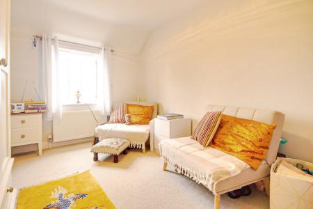 4 bedroom Detached house for sale in Hill End Road, Twyning, Tewkesbury, GL20