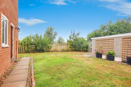 4 bedroom Detached house for sale in Hill End Road, Twyning, Tewkesbury, GL20