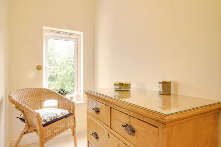 4 bedroom Detached house for sale in Hill End Road, Twyning, Tewkesbury, GL20