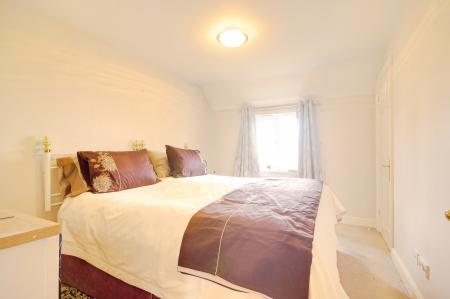 4 bedroom Detached house for sale in Hill End Road, Twyning, Tewkesbury, GL20