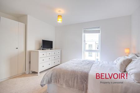 2 bedroom Flat for sale in Hobbs Way, Gloucester Docks, Gloucester, GL2