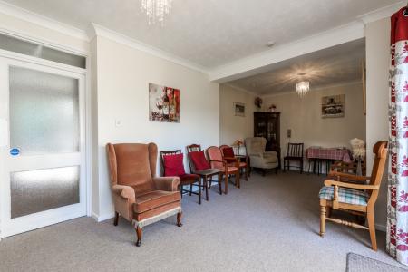1 bedroom Flat for sale in Hucclecote Road, Hucclecote, Gloucester, GL3
