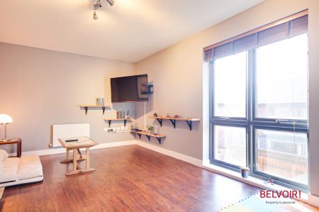 4 bedroom Terraced House for sale in Kiln Close, City Centre, Gloucester, GL1