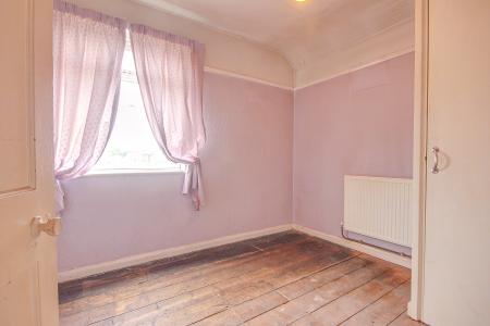 3 bedroom Semi-detached house for sale in Linden Road, Linden, Gloucester, GL1