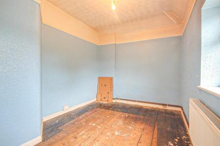 3 bedroom Semi-detached house for sale in Linden Road, Linden, Gloucester, GL1