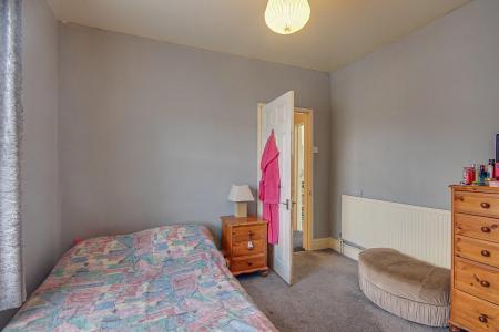 3 bedroom Semi-detached house for sale in Linden Road, Gloucester, GL1