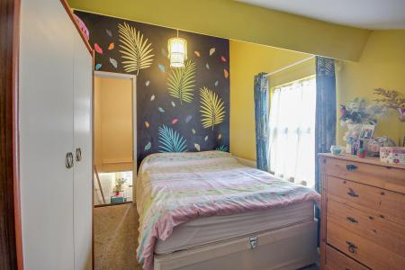 3 bedroom Semi-detached house for sale in Linden Road, Gloucester, GL1