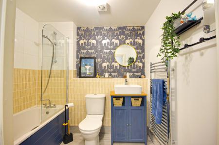 2 bedroom Flat for sale in Longhorn Avenue, Gloucester, GL1