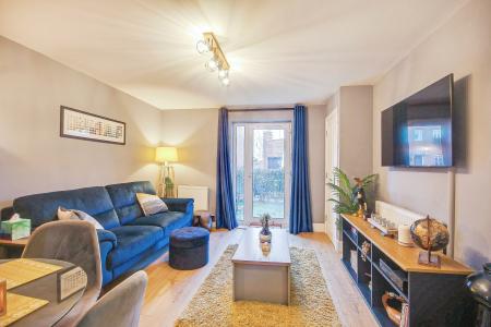 2 bedroom Flat for sale in Longhorn Avenue, Gloucester, GL1