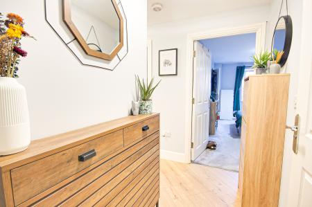 2 bedroom Flat for sale in Longhorn Avenue, Gloucester, GL1