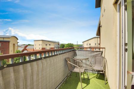 2 bedroom Flat for sale in Longhorn Avenue, Cattle Market/St Oswalds Retail Park, Gloucester, GL1