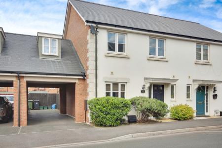 4 bedroom Semi-detached house for sale in Manu Marble Way, Linden, Gloucester, GL1