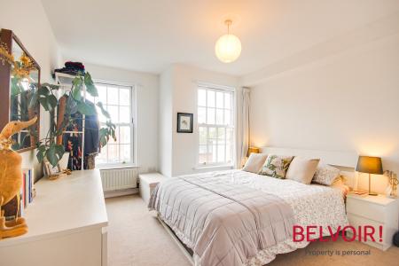 2 bedroom Flat for sale in Mayhill Way, GRH (Gloucestershire Royal Hospital), Gloucester, GL1