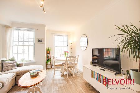 2 bedroom Flat for sale in Mayhill Way, GRH (Gloucestershire Royal Hospital), Gloucester, GL1