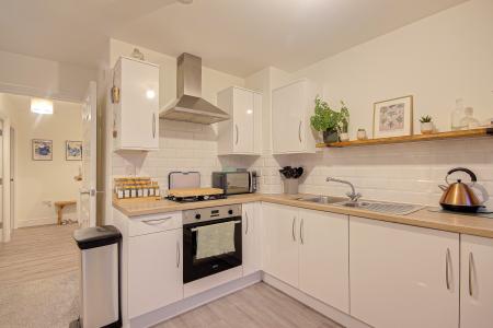 2 bedroom Flat for sale in Millstone Way, Tuffley, Gloucester, GL1