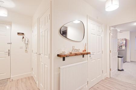 2 bedroom Flat for sale in Millstone Way, Tuffley, Gloucester, GL1