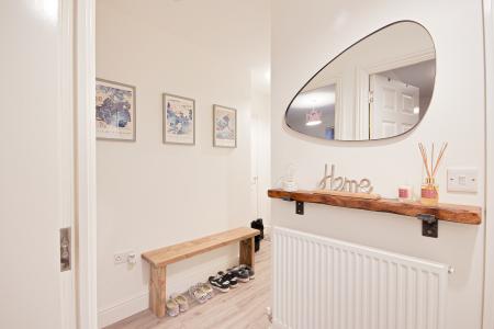 2 bedroom Flat for sale in Millstone Way, Tuffley, Gloucester, GL1