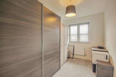 2 bedroom Flat for sale in Millstone Way, Linden, Gloucester, GL1