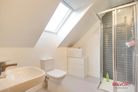 5 bedroom Detached house for sale in New Dawn View, Gloucester, GL1