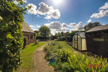4 bedroom Semi-detached house for sale in Off Watery Lane, Minsterworth, Gloucester, GL2