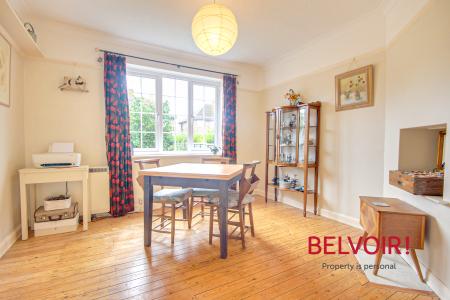 3 bedroom Semi-detached house for sale in Orchard Way, Churchdown, Gloucester, GL3