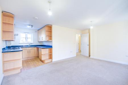 2 bedroom Flat for sale in Oxford Terrace, Kingsholm, Gloucester, GL1