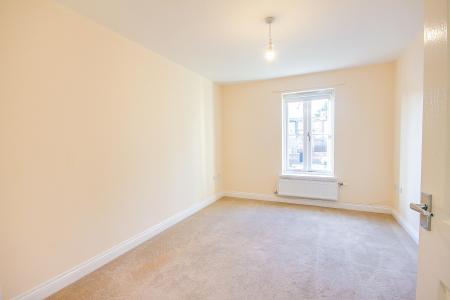 2 bedroom Flat for sale in Oxford Terrace, Kingsholm, Gloucester, GL1