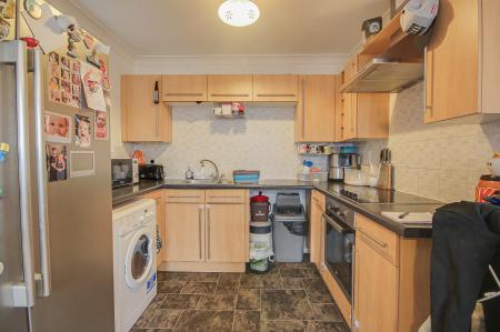 2 bedroom Flat for sale in Pillowell Drive, GRH (Gloucestershire Royal Hospital), Gloucester, GL1