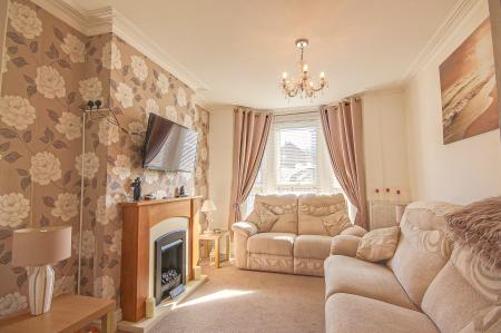 3 bedroom Semi-detached house for sale in Reservoir Road, Robinswood Hill, Gloucester, GL4