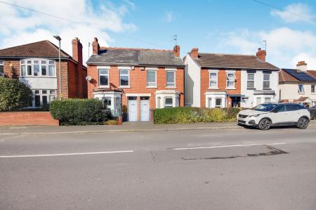 3 bedroom Semi-detached house for sale in Reservoir Road, Robinswood Hill, Gloucester, GL4