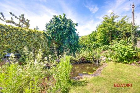 4 bedroom Semi-detached house for sale in Robinson Road, Linden, Gloucester, GL1