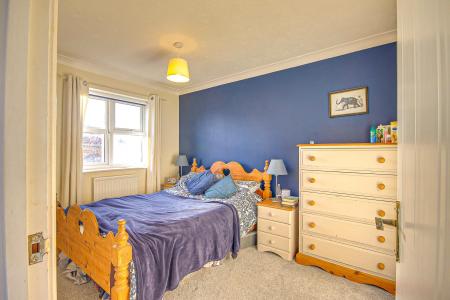 3 bedroom Semi-detached house for sale in Saddlers Road, Quedgeley, Gloucester, GL2