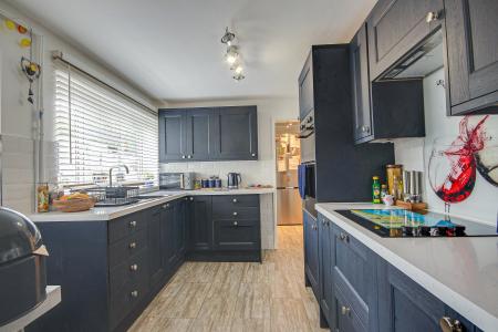 3 bedroom Semi-detached house for sale in Sandhurst Lane, Sandhurst, Gloucester, GL2